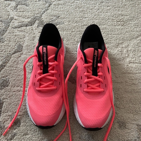 Nike Revolution Running Shoes - Picture 5 of 7